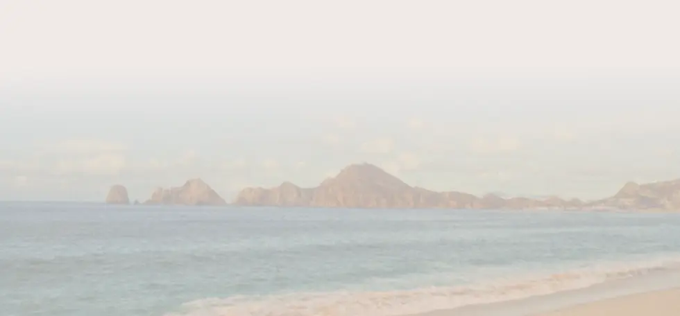 Vista panorámica de El Arco en Los Cabos desde la playa